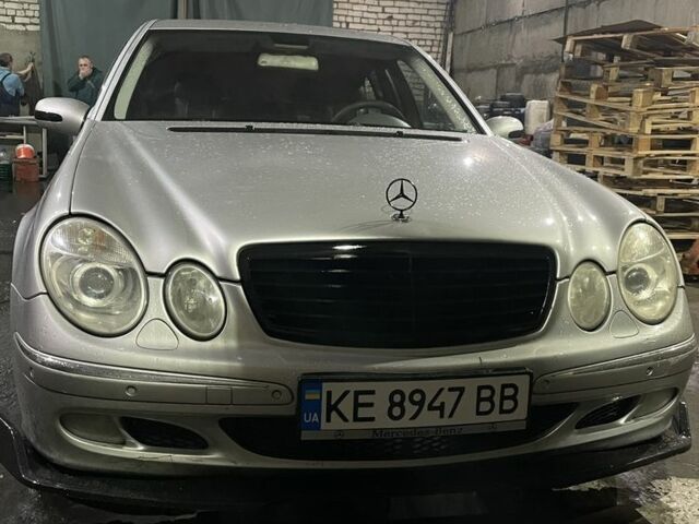 Сірий Мерседес 320, об'ємом двигуна 3.2 л та пробігом 300 тис. км за 6500 $, фото 1 на Automoto.ua