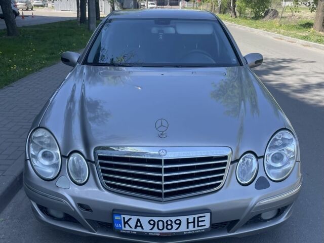 Серый Мерседес 320, объемом двигателя 3.2 л и пробегом 317 тыс. км за 4900 $, фото 1 на Automoto.ua