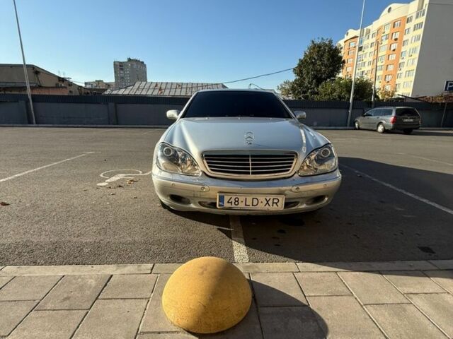 Серый Мерседес 320, объемом двигателя 3.2 л и пробегом 352 тыс. км за 3200 $, фото 1 на Automoto.ua