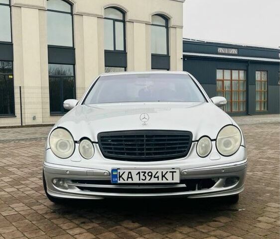 Серый Мерседес 320, объемом двигателя 3.2 л и пробегом 520 тыс. км за 5000 $, фото 1 на Automoto.ua