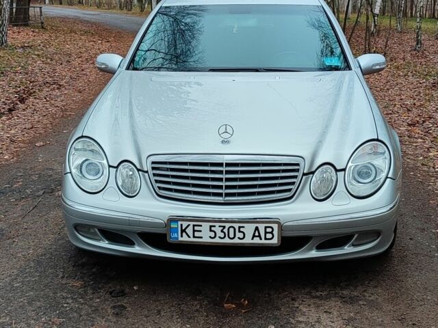 Серый Мерседес 320, объемом двигателя 3.2 л и пробегом 313 тыс. км за 7800 $, фото 1 на Automoto.ua