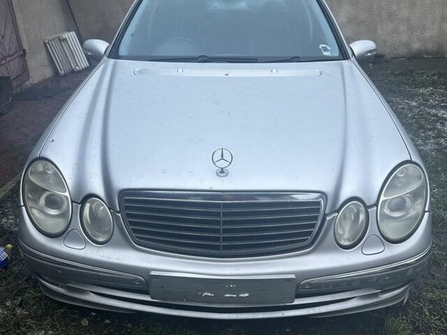 Сірий Мерседес 320, об'ємом двигуна 0 л та пробігом 264 тис. км за 2500 $, фото 1 на Automoto.ua