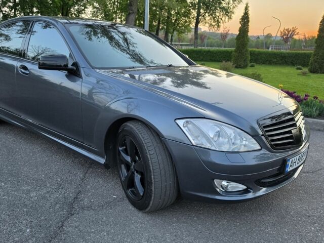 Сірий Мерседес 320, об'ємом двигуна 3 л та пробігом 364 тис. км за 14000 $, фото 1 на Automoto.ua