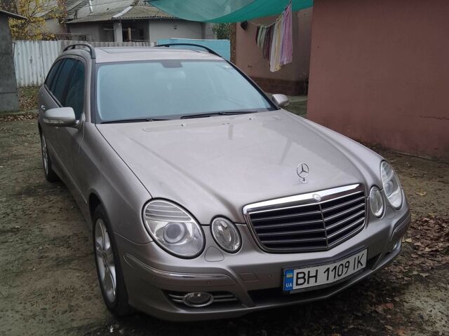 Серый Мерседес 320, объемом двигателя 3 л и пробегом 290 тыс. км за 10500 $, фото 1 на Automoto.ua