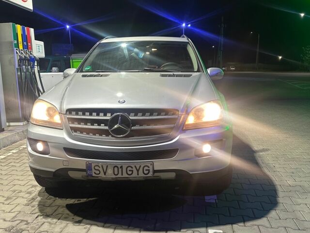 Сірий Мерседес 320, об'ємом двигуна 0 л та пробігом 300 тис. км за 6200 $, фото 1 на Automoto.ua