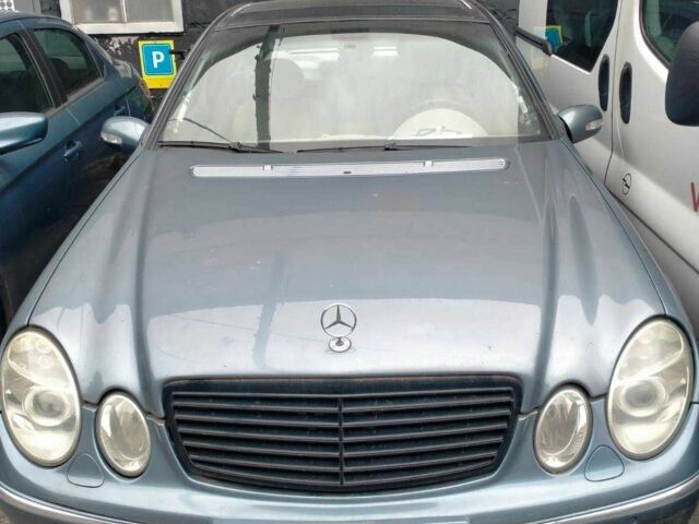 Синій Мерседес 320, об'ємом двигуна 3.2 л та пробігом 100 тис. км за 5500 $, фото 1 на Automoto.ua