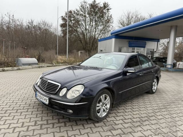 Синий Мерседес 320, объемом двигателя 3 л и пробегом 410 тыс. км за 4500 $, фото 1 на Automoto.ua