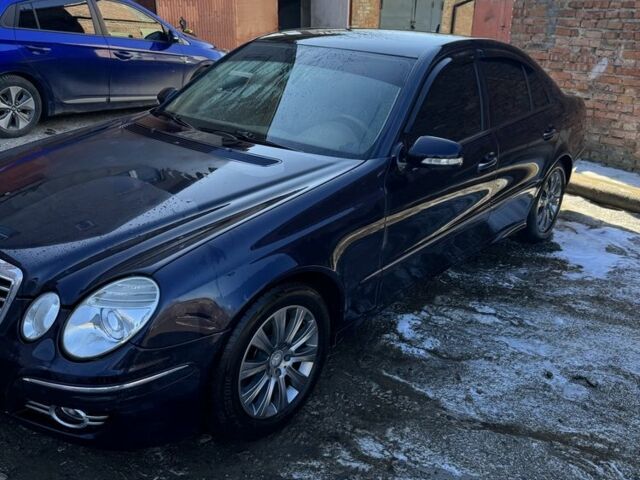 Синій Мерседес 320, об'ємом двигуна 3 л та пробігом 400 тис. км за 7534 $, фото 1 на Automoto.ua