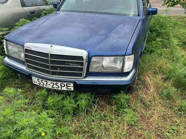 Синій Мерседес 320 Pullman, об'ємом двигуна 3 л та пробігом 320 тис. км за 2700 $, фото 1 на Automoto.ua