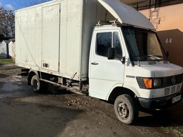 Мерседес 408, объемом двигателя 2.3 л и пробегом 0 тыс. км за 3500 $, фото 1 на Automoto.ua