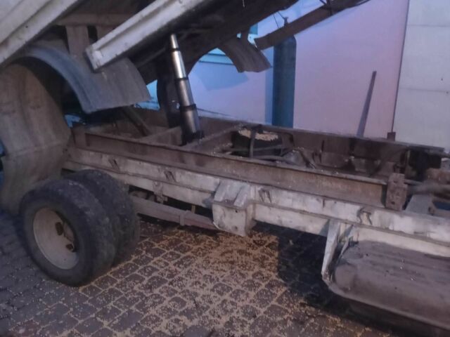 Мерседес 410, об'ємом двигуна 0 л та пробігом 0 тис. км за 6200 $, фото 1 на Automoto.ua