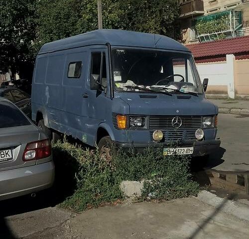 Мерседес 410 пас., об'ємом двигуна 2.9 л та пробігом 720 тис. км за 2200 $, фото 1 на Automoto.ua