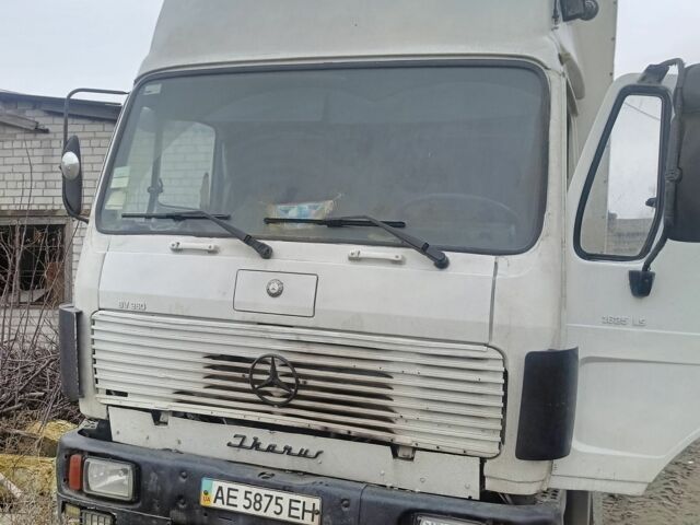 Белый Мерседес 500, объемом двигателя 14.6 л и пробегом 11 тыс. км за 7500 $, фото 1 на Automoto.ua