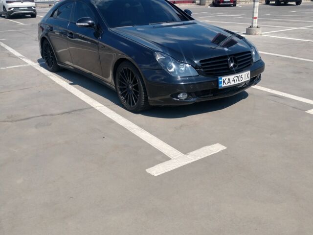 Чорний Мерседес 500, об'ємом двигуна 5 л та пробігом 310 тис. км за 9500 $, фото 1 на Automoto.ua