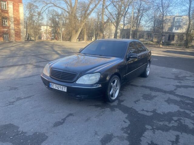 Черный Мерседес 500, объемом двигателя 5 л и пробегом 416 тыс. км за 3200 $, фото 1 на Automoto.ua