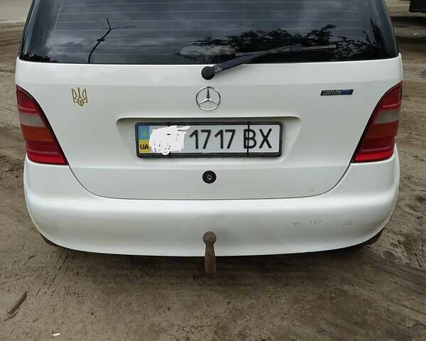 Белый Мерседес А класс, объемом двигателя 1.4 л и пробегом 430 тыс. км за 2400 $, фото 1 на Automoto.ua