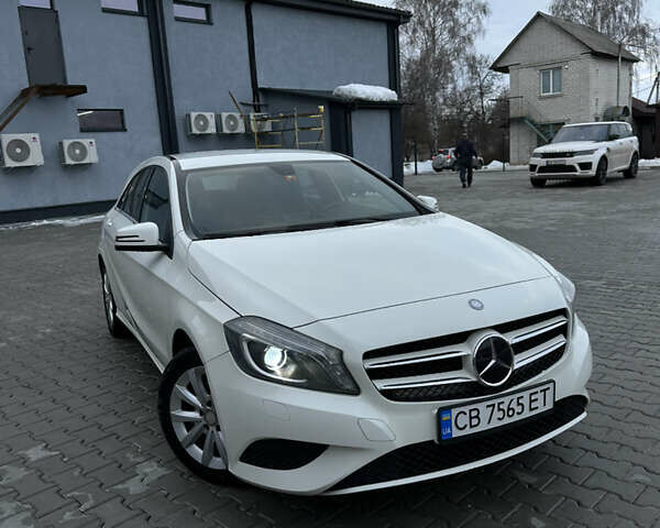 Белый Мерседес А класс, объемом двигателя 1.6 л и пробегом 220 тыс. км за 11500 $, фото 1 на Automoto.ua