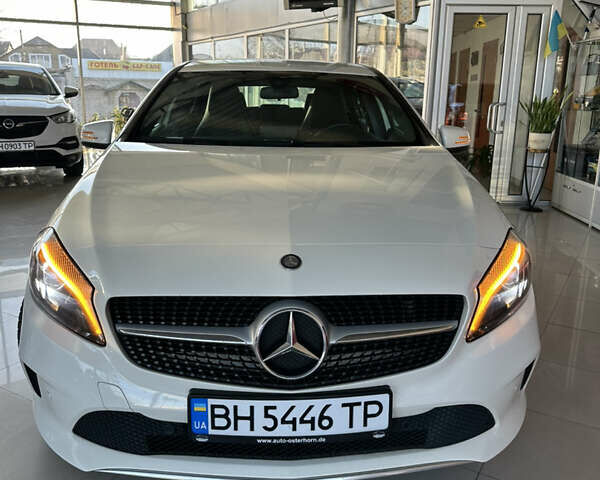 Белый Мерседес А класс, объемом двигателя 1.6 л и пробегом 145 тыс. км за 13500 $, фото 1 на Automoto.ua