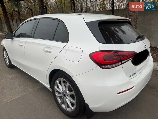 Белый Мерседес А класс, объемом двигателя 1.99 л и пробегом 70 тыс. км за 16666 $, фото 1 на Automoto.ua