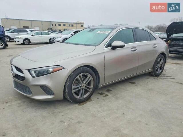 Бежевий Мерседес А клас, об'ємом двигуна 1.99 л та пробігом 90 тис. км за 5000 $, фото 1 на Automoto.ua