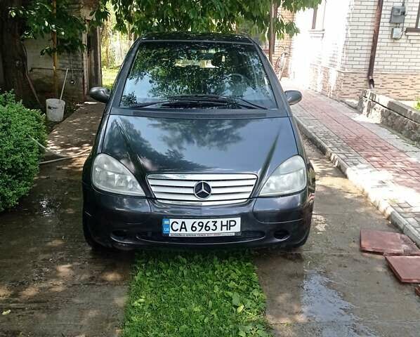 Черный Мерседес А класс, объемом двигателя 1.4 л и пробегом 270 тыс. км за 2950 $, фото 1 на Automoto.ua