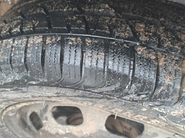 Черный Мерседес А класс, объемом двигателя 1.7 л и пробегом 351 тыс. км за 2000 $, фото 1 на Automoto.ua