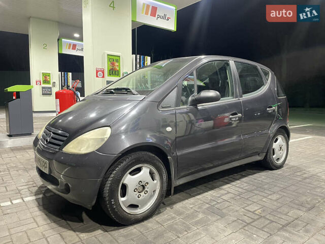 Черный Мерседес А класс, объемом двигателя 1.6 л и пробегом 270 тыс. км за 2450 $, фото 1 на Automoto.ua