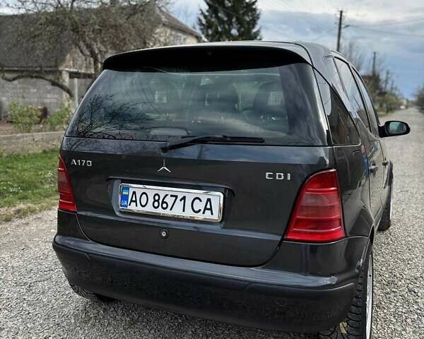 Чорний Мерседес А клас, об'ємом двигуна 1.7 л та пробігом 262 тис. км за 2950 $, фото 1 на Automoto.ua