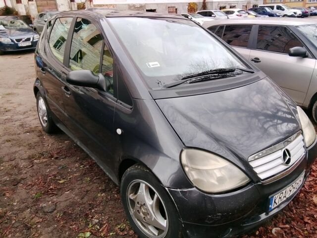 Черный Мерседес А класс, объемом двигателя 0 л и пробегом 259 тыс. км за 1400 $, фото 1 на Automoto.ua