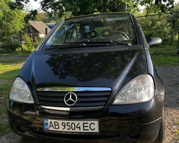 Черный Мерседес А класс, объемом двигателя 1.7 л и пробегом 260 тыс. км за 2400 $, фото 1 на Automoto.ua