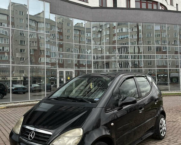 Черный Мерседес А класс, объемом двигателя 1.69 л и пробегом 290 тыс. км за 2200 $, фото 1 на Automoto.ua