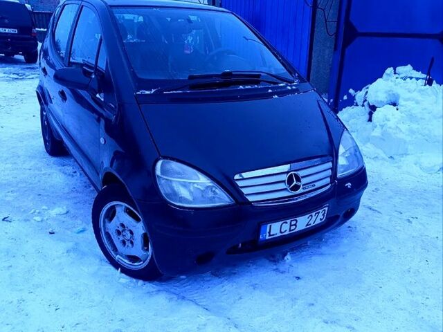 Черный Мерседес А класс, объемом двигателя 1.7 л и пробегом 248 тыс. км за 1500 $, фото 1 на Automoto.ua