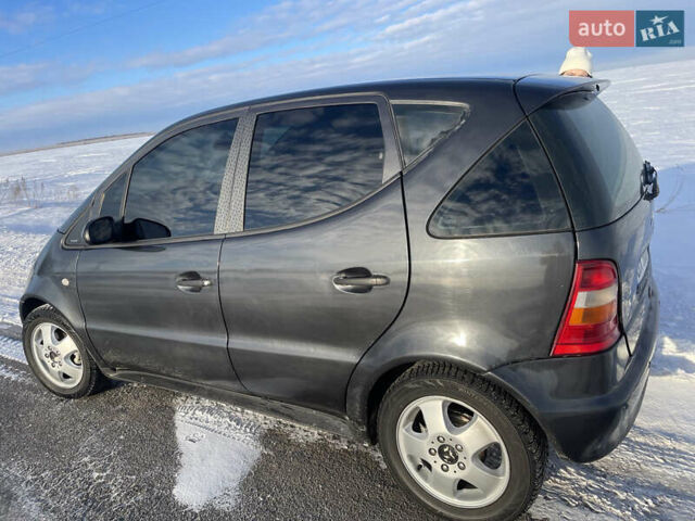Чорний Мерседес А клас, об'ємом двигуна 1.6 л та пробігом 300 тис. км за 3500 $, фото 1 на Automoto.ua