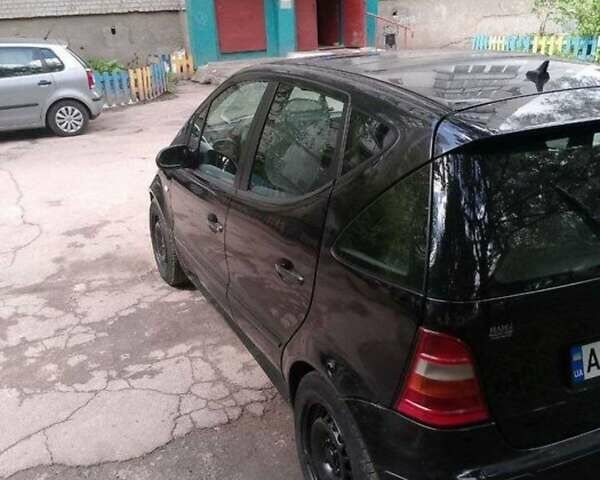 Черный Мерседес А класс, объемом двигателя 1.6 л и пробегом 240 тыс. км за 2600 $, фото 1 на Automoto.ua