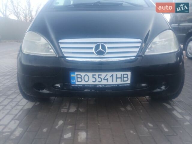 Черный Мерседес А класс, объемом двигателя 2 л и пробегом 180 тыс. км за 2550 $, фото 1 на Automoto.ua