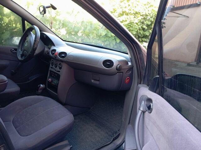 Черный Мерседес А класс, объемом двигателя 1.7 л и пробегом 245 тыс. км за 3000 $, фото 1 на Automoto.ua