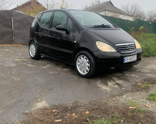 Черный Мерседес А класс, объемом двигателя 1.6 л и пробегом 201 тыс. км за 2999 $, фото 1 на Automoto.ua