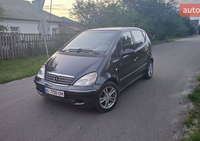 Черный Мерседес А класс, объемом двигателя 1.69 л и пробегом 330 тыс. км за 4500 $, фото 1 на Automoto.ua