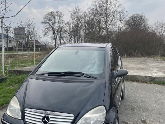 Черный Мерседес А класс, объемом двигателя 1.7 л и пробегом 268 тыс. км за 4000 $, фото 1 на Automoto.ua