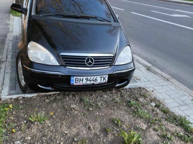 Черный Мерседес А класс, объемом двигателя 1.6 л и пробегом 253 тыс. км за 4500 $, фото 1 на Automoto.ua