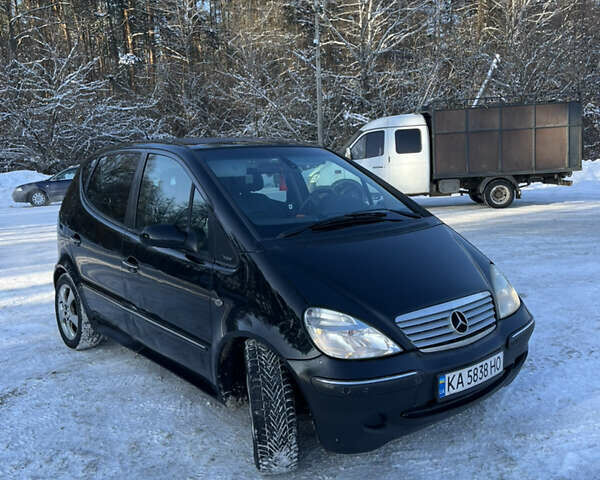 Черный Мерседес А класс, объемом двигателя 1.9 л и пробегом 205 тыс. км за 3600 $, фото 1 на Automoto.ua