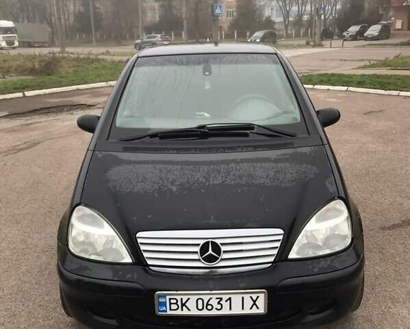 Чорний Мерседес А клас, об'ємом двигуна 1.6 л та пробігом 177 тис. км за 3200 $, фото 1 на Automoto.ua
