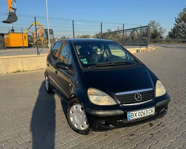 Черный Мерседес А класс, объемом двигателя 1.7 л и пробегом 276 тыс. км за 3200 $, фото 1 на Automoto.ua