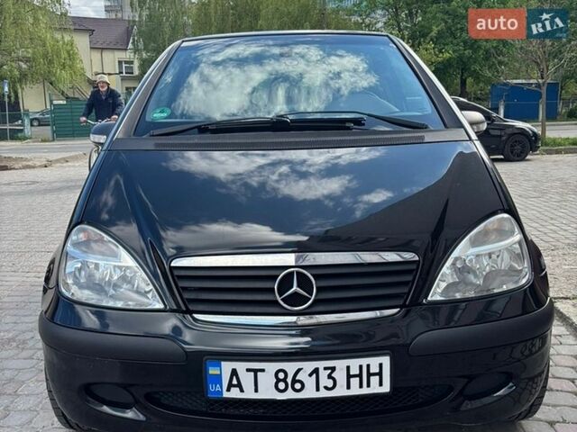 Черный Мерседес А класс, объемом двигателя 1.6 л и пробегом 150 тыс. км за 3300 $, фото 1 на Automoto.ua
