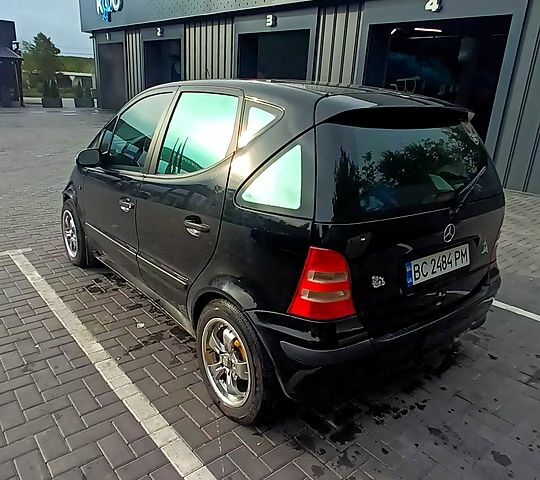 Чорний Мерседес А клас, об'ємом двигуна 1.6 л та пробігом 240 тис. км за 3600 $, фото 1 на Automoto.ua