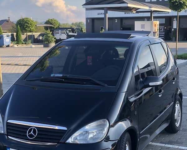 Черный Мерседес А класс, объемом двигателя 1.7 л и пробегом 330 тыс. км за 3700 $, фото 1 на Automoto.ua