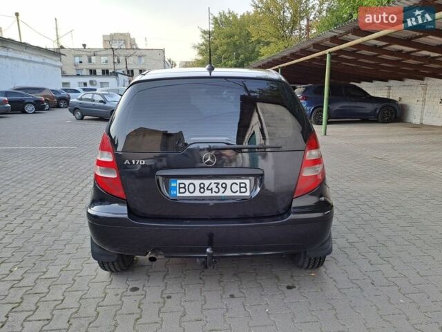 Чорний Мерседес А клас, об'ємом двигуна 1.7 л та пробігом 160 тис. км за 4000 $, фото 1 на Automoto.ua