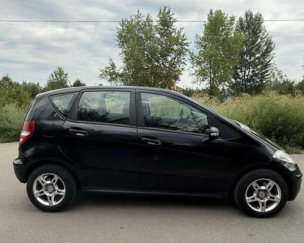 Черный Мерседес А класс, объемом двигателя 1.5 л и пробегом 175 тыс. км за 4900 $, фото 1 на Automoto.ua