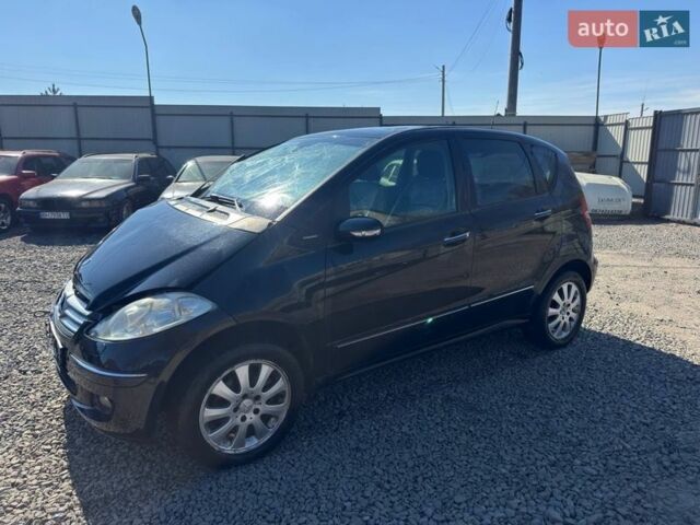 Черный Мерседес А класс, объемом двигателя 2.03 л и пробегом 180 тыс. км за 2300 $, фото 1 на Automoto.ua