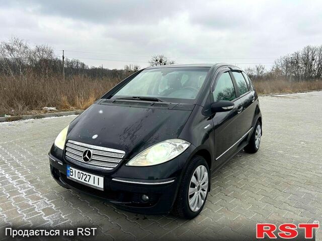 Черный Мерседес А класс, объемом двигателя 1.7 л и пробегом 221 тыс. км за 4750 $, фото 1 на Automoto.ua